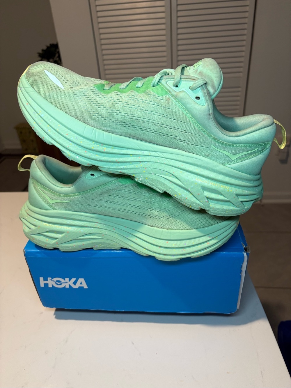 Hoka Bondi 8 Key Lime Pie Green Women’s Size 10.5B Elite Running Shoes - Picture 2 of 7